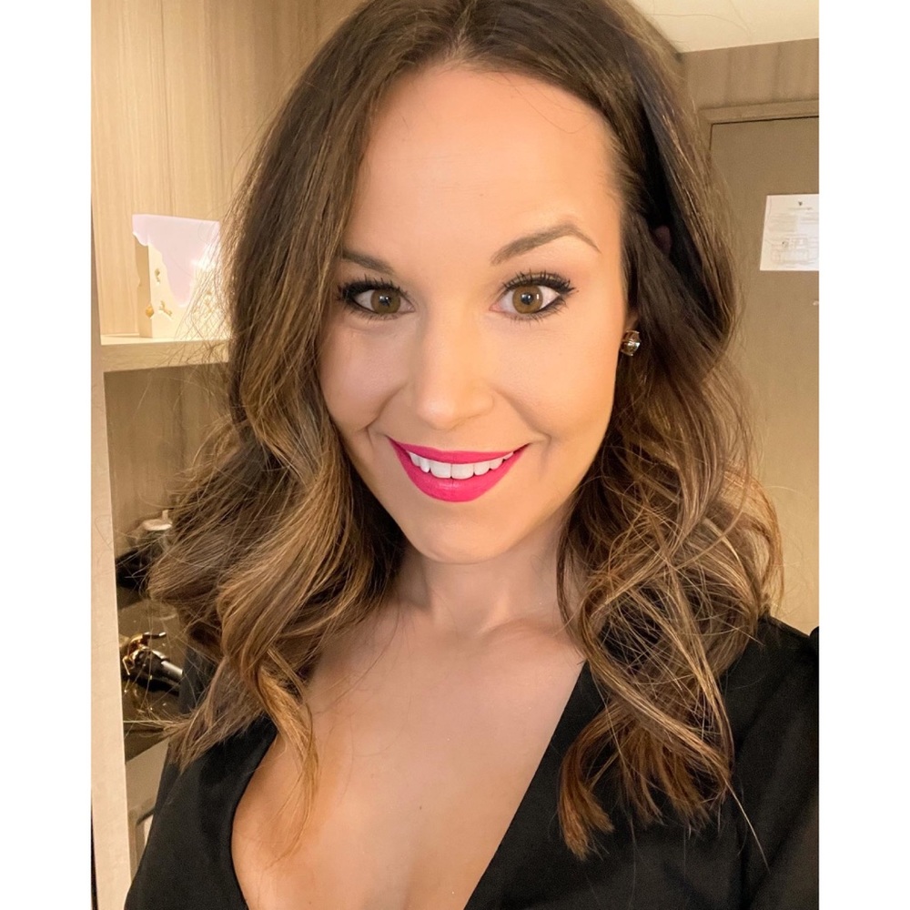 Hi Babes, I’m Lindsay!